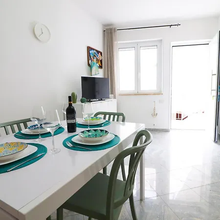 Kales's House Ferienhaus *